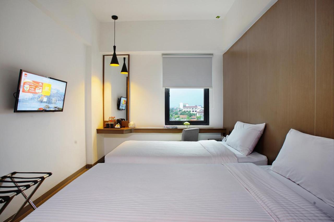 Malioboro Prime Hotel Yogyakarta Exterior photo