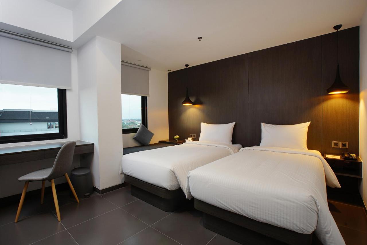 Malioboro Prime Hotel Yogyakarta Exterior photo